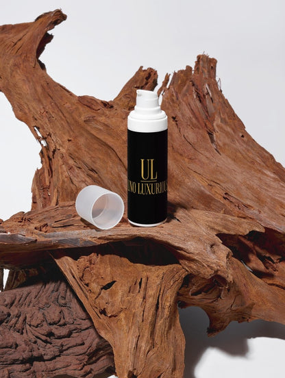 Radiant Vitality Vitamin C Elixir - Brightening & Firming Antioxidant Serum - UnoLuxurious Brightening Serum